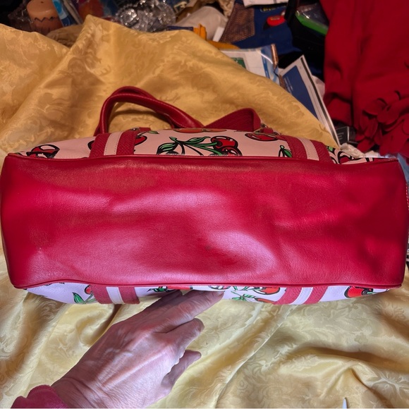 Rare authentic Isabella Fiore leather pink & red cherries tote w/ coin purse - Picture 10 of 16